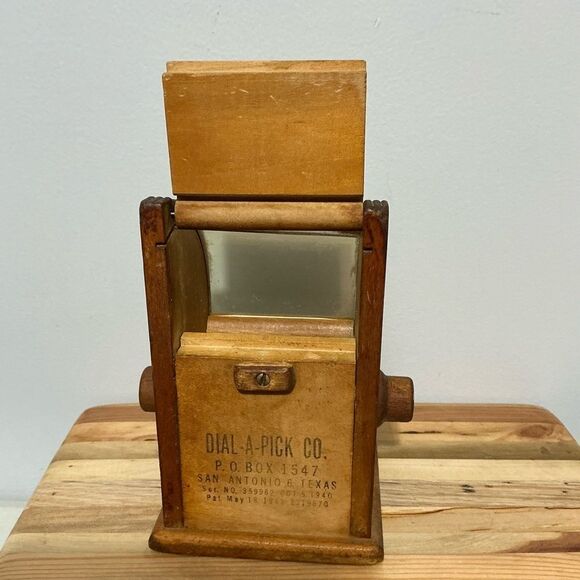Vintage Irving Mayer Dial-a-Pick Toothpick Dispenser, 1940s - Picture 4 of 4